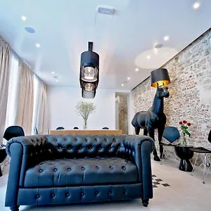 https://jupiter-luxury-hotel.splithotels.org